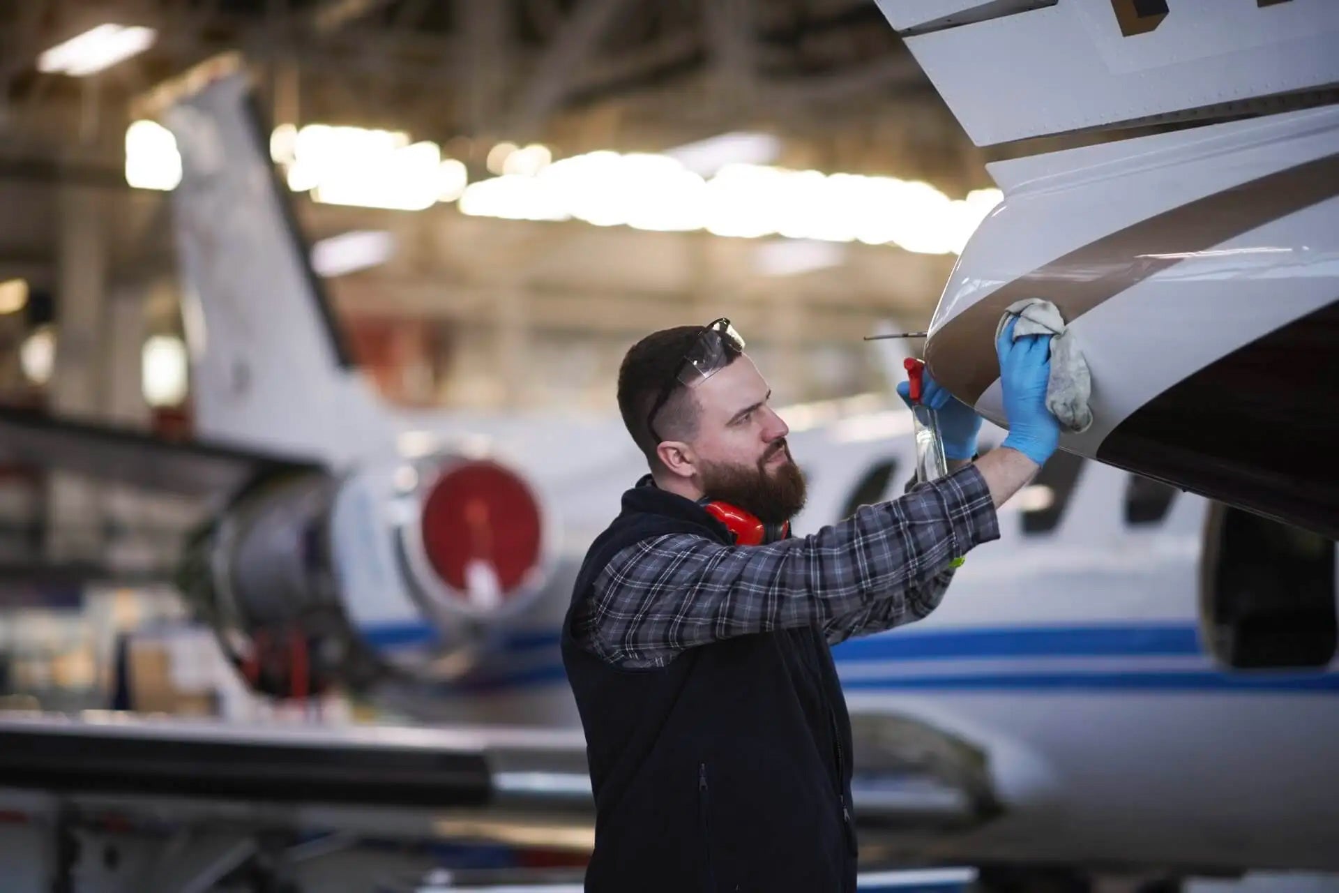 Nettoyage extérieur d'un avion
